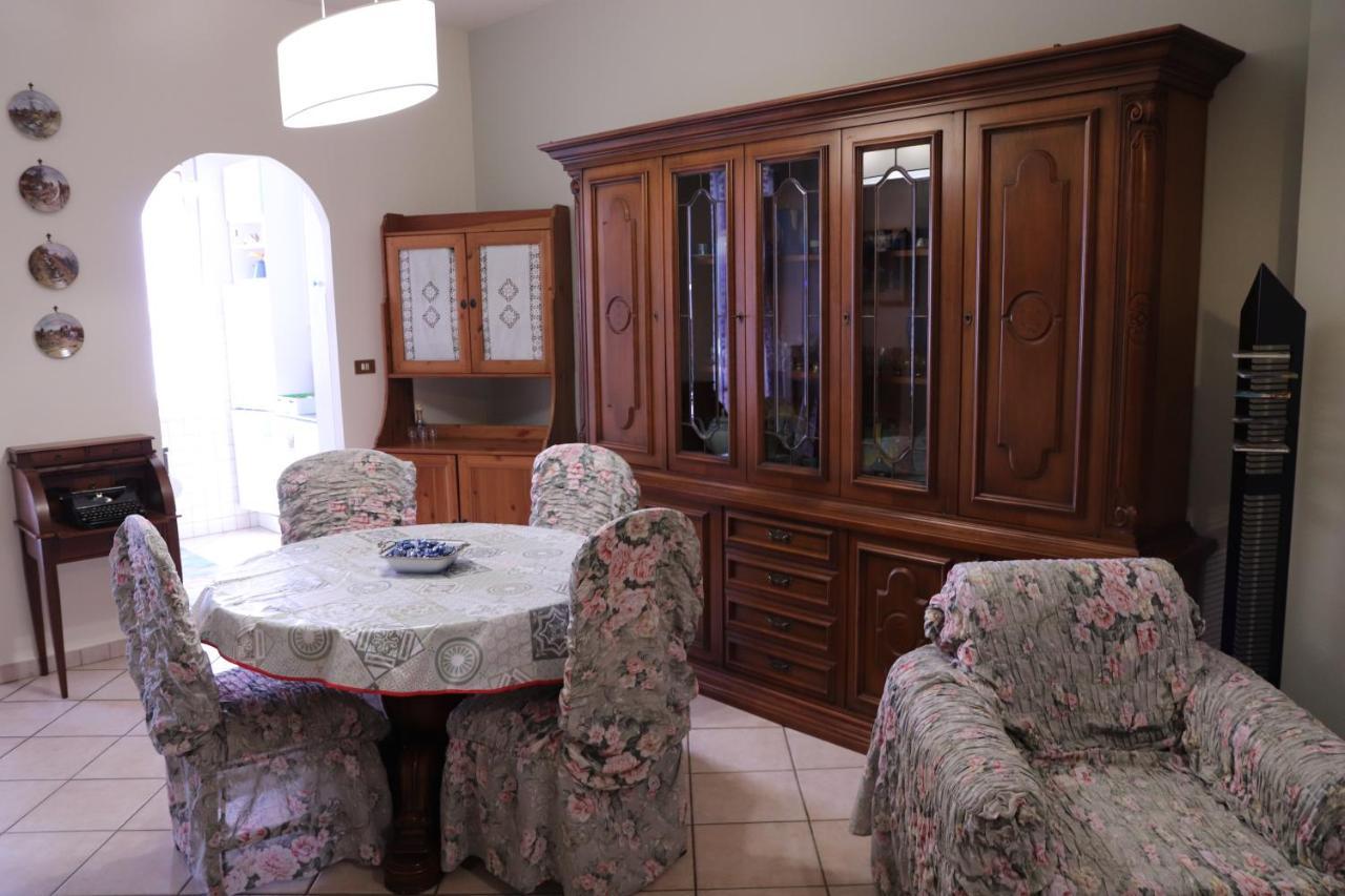 La Casa Di Valentino - Grazioso Ed Ampio Bilocale Apartment อัสตี ภายนอก รูปภาพ
